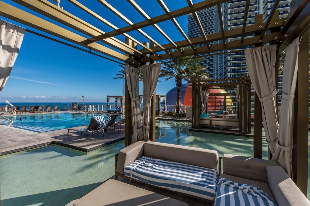 The Ultimate Resort - Beachfront 2 Bedroom Apartment With Direct Ocean View, Rooftop Pool, Hot Tub And Gym Hollywood Bagian luar foto